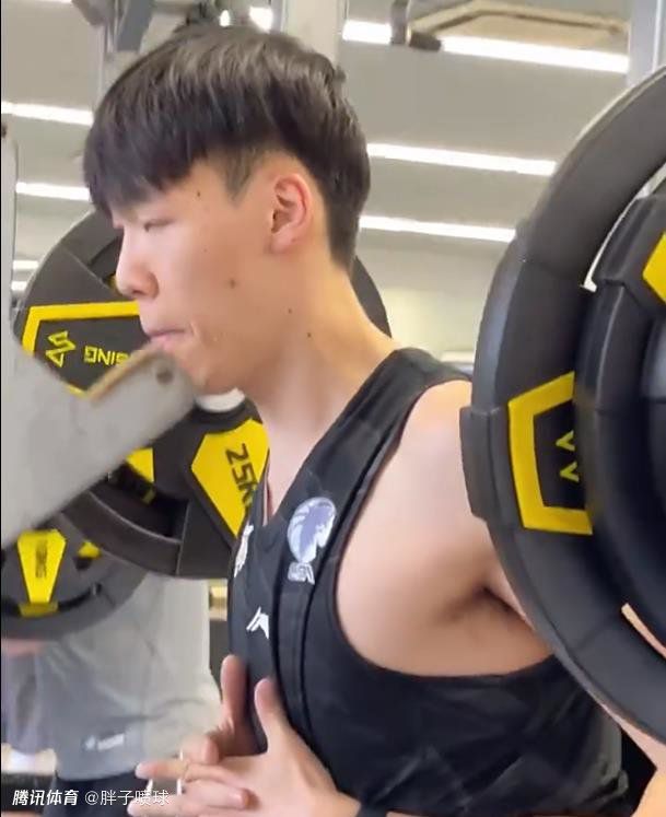 20岁年轻人
